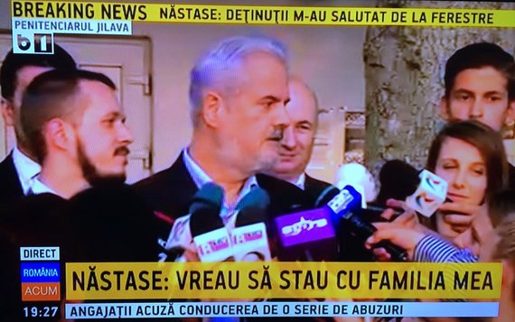 Adrian Năstase scrie pe blog că finanţarea CNA nu se mai justifică: „S-ar face, de altfel, şi o importantă economie la buget.  Părerea mea...”. Un membru CNA îi răspunde