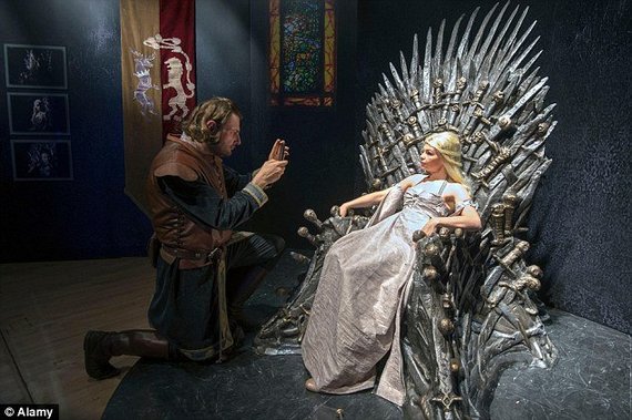 Creatorii Game of Thrones organizează o expoziţie itinerantă în mai multe oraşe europene