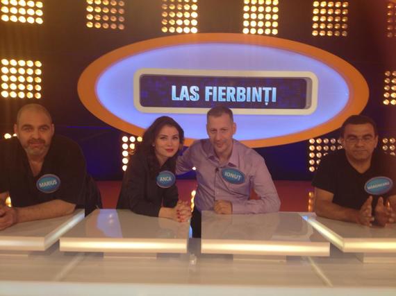 Patru actori din Las Fierbinţi joacă astăzi într-un nou rol: concurenţi la Ce spun românii. Măruţă, Busu, Iulia Vântur şi Neti sunt în echipa adversă