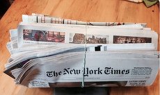 EXPERIMENT. New York Times a scos o ediţie-mamut de 2,5 kg şi aproape 600 de pagini. Cât toate ziarele care apar în România în trei zile!