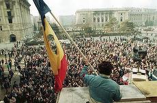 TVR va proiecta imagini ale Revoluţiei Române în Piaţa Universităţii