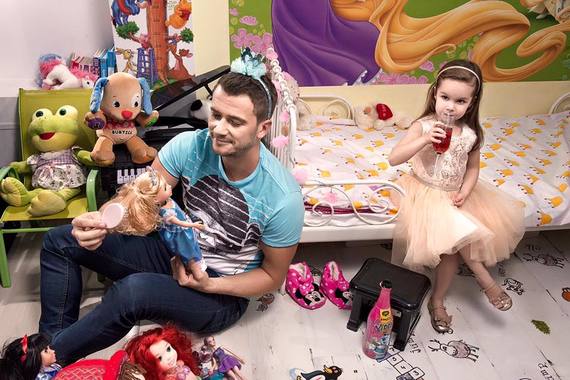 Dan Cruceru, fost prezentator la Acasă TV, a lansat o platformă pentru tătici