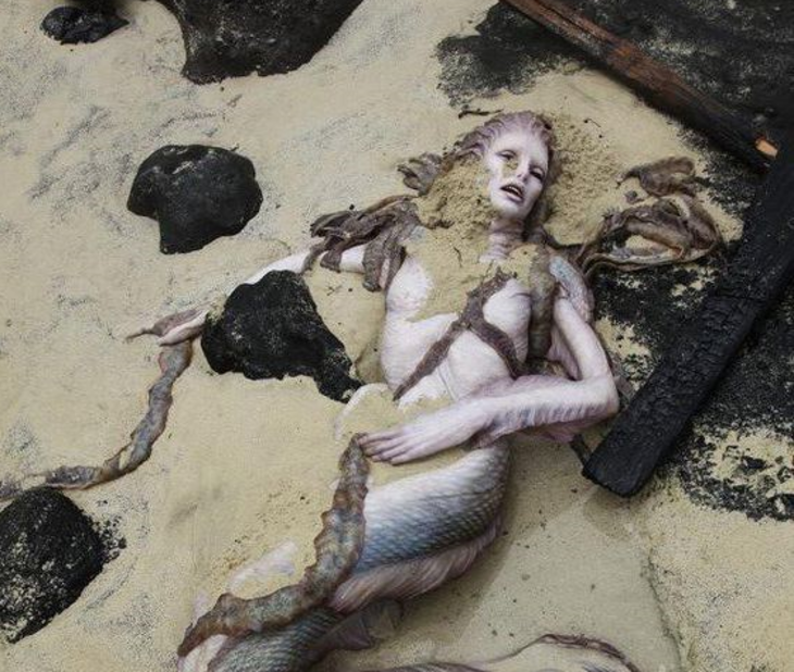 Sirena "descoperită în Egipt", în realitate o secvenţă din Piraţii din Caraibe