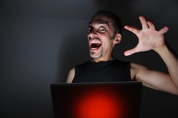 Comentatorii agresivi, mai puţini decât par: Doar 1 din 1.000 de vizitatori comentează şi doar o treime au un limbaj nepotrivit