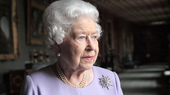 BBC va difuza un documentar, dedicat reginei Elizabeth a II-a, cu prinţul Charles în rol de narator