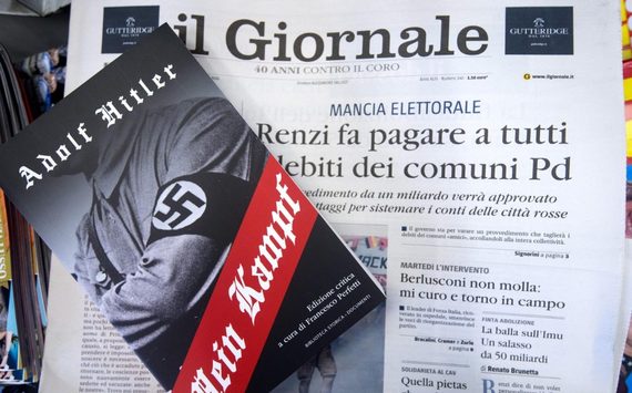 Scandal după ce un cotidian din Italia a oferit ca supliment Mein Kampf al lui Hitler