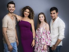 GRILA DE TOAMNĂ la Happy Channel. Carmen Brumă, în echipa emisiunii Happy Day. Ce seriale vor intra pe post
