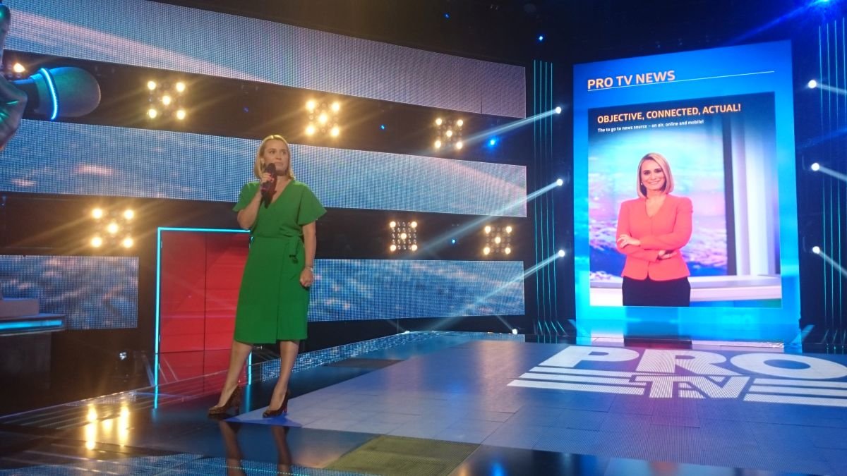 Andreea Esca, prezentatoarea principalului buletin de ştiri al Pro TV 