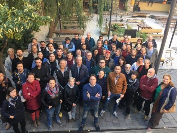 Cel mai mare cotidian de opoziţie din Ungaria a fost închis. Ziariştii, anunţaţi prin curier