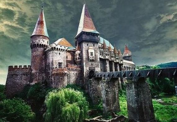 VIDEO. Discovery a lansat prima producţie virtual reality. Castelul bântuit, filmat la Castelul Corvinilor