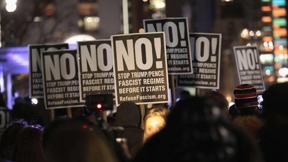 Şase jurnalişti riscă ani grei de închisoare în SUA după protestele anti-Trump. Cu toţii neagă acuzaţiile