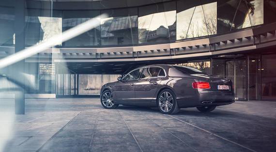 PE SCURT. Automarket la InternetCorp. Agrointel auditată BRAT. Depozitul de Papetărie anunţă agenţia de comunicare