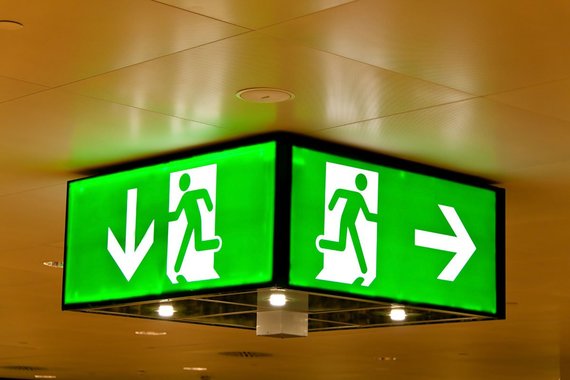 DEZBATERE. Azi, la ora 19.00. Clienţii, etica, publicitatea şi politica. Şerban Alexandrescu, Felix Tătaru, Orlando Nicoară, printre invitaţi