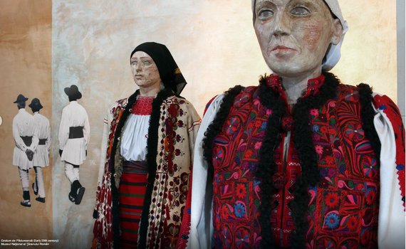 Portul tradiţional românesc, într-o expoziţie virtuală lansată de Google