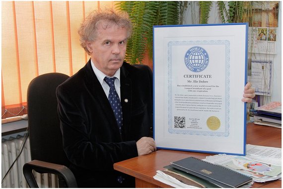 Goooooool! Ilie Dobre, un nou record mondial de strigat la gol. "A fost din orgoliu"
