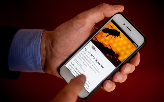 Facebook va permite companiilor de ştiri să atragă abonaţi direct de pe reţeaua socială. Cum anume?