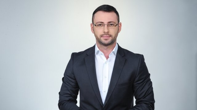 Radu Andrei Tudor, realizatorul emisiunii Pulsul zilei de la TVR, se aude şi pe radio, la Digi