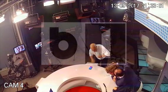 FOTO. B1 va difuza în această seară momentul în care Mirel Palada îl loveşte pe Mihai Goţiu