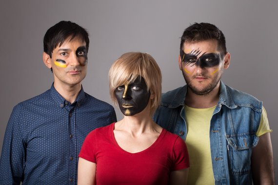 Gold FM: revin Gianina Corondan şi Radu Buzăianu. Grilă cu Irina Margareta Nistor, Bogdan Gămăleţ şi Alex Vasilache – Jukebox