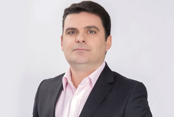 Anchetă Rise. Radu Tudor, dublă funcţie: jurnalist şi consultant pentru o firmă apropiată Tel Drum. Bani şi către Camelia Voiculescu şi DCnews