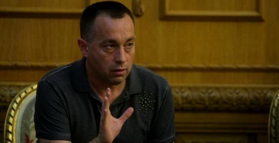 Tolontan, reacţie în cazul Viva - Elena Udrea: „Aş fi pus pe copertă cuvântul „fugară” şi aş fi amintit în text despre condamnare, dar cu siguranţă că, retroactiv, toţi suntem deştepţi în profesiile noastre”