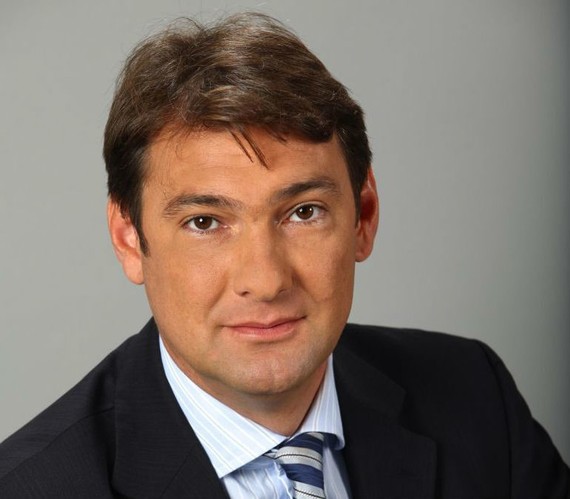 Jurnalistul Daniel Apostol se alătură grupului Intact, la Jurnalul şi la Antena 3