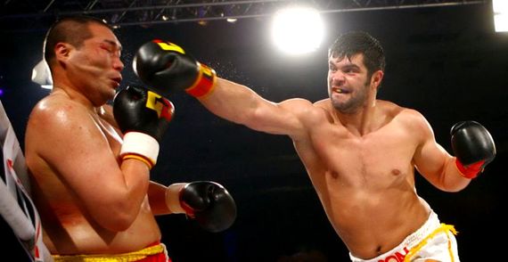 Kanal D „urcă” în ring. Postul intră în premieră pe zona meciurilor de kickboxing. Va difuza lupta dintre Daniel Ghiţă şi bosniacul Poturak. Imediat după Mireasa din Istanbul