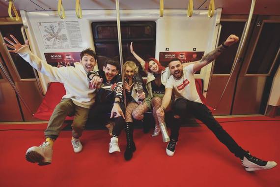 Coca-Cola a căutat un nou „Next big vlogger” şi l-a găsit. Câştigătorul sezonului doi a fost antrenat de vloggerii de la Noaptea Târziu