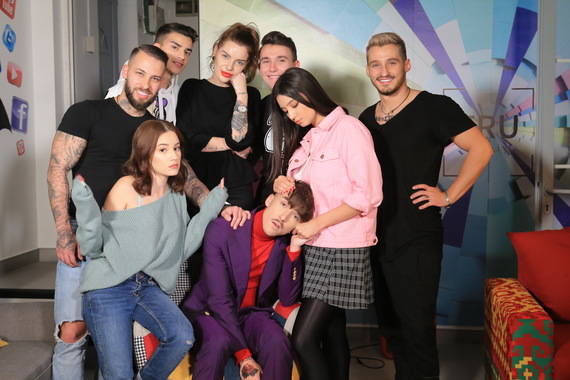 Viaţa bate vlogul. Pro TV Plus lansează un reality show cu vloggeri online. Câştigătorul Românii au talent din acest an, printre vloggeri