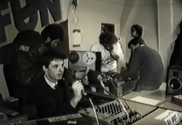 VIDEO. Poveşti din copilăria FM. 29 de ani de la Uni Fun, primul post de radio după 1989.