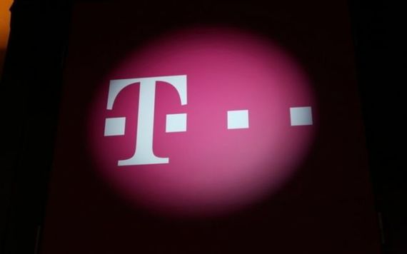 Telekom scumpeşte toate abonamentele, din luna aprilie. Cu cât