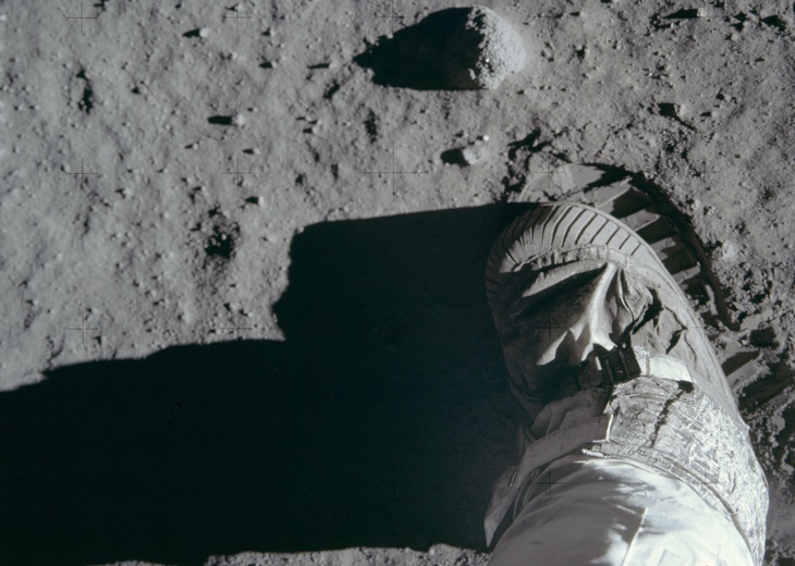 History sărbătoreşte 50 de ani de la primul pas pe Lună, cu un documentar: „Conţine înregistrări considerate pierdute sau fotografii rare”