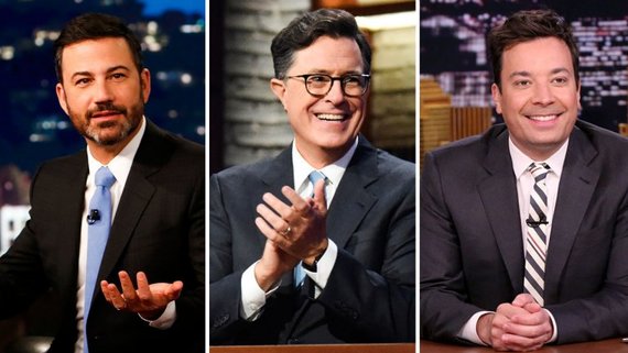Concurenţa, lăsată deoparte. Trei mari rivali de pe TV, gazde în aceeaşi emisiune caritabilă: Jimmy Fallon, Jimmy Kimmel şi Stephen Colbert. Va fi dat şi la noi