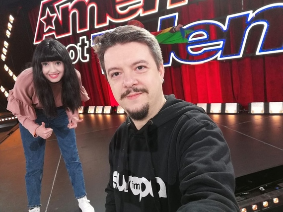 VIDEO. Au trecut în etapa următoare la America's Got Talent! Românii de la Lightwave, mai departe în show