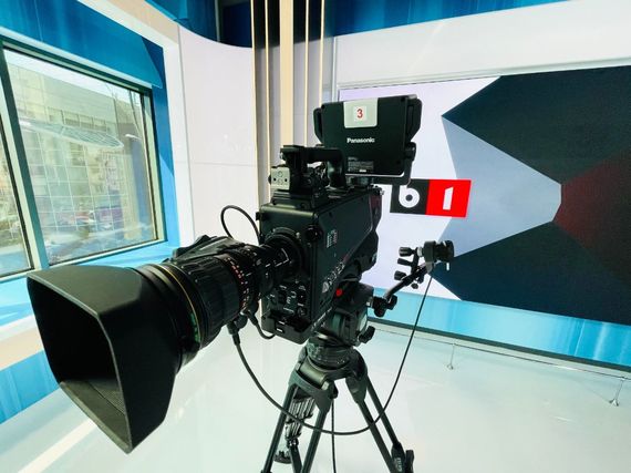 EXCLUSIV. Schimbare radicală: B1 TV schimbă studioul şi trece la HD. Cum arată noile platouri. Foto-Video