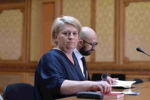 OFICIAL. Doina Gradea şi Georgică Severin au fost demişi. Parlamentul a respins rapoartele de activitate ale TVR şi Radioului Public