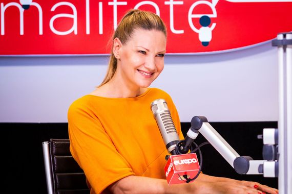 Melania Medeleanu se aude la Europa FM. Cu o rubrică şi podcastul său