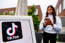 Funcţii noi pe TikTok: Creatorii pot marca publicitatea. Printr-un alt tool, brandurile pun ce vor, iar tiktokerii propun campaniile