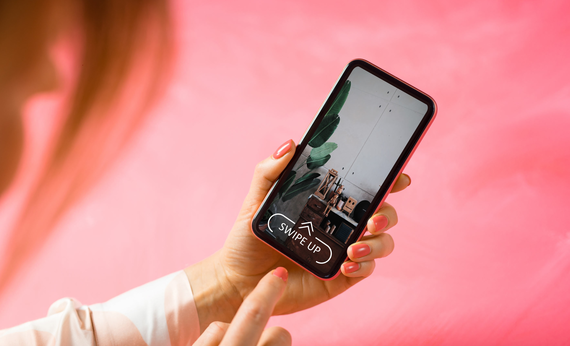 Nou pe Instagram. Liber la „Swipe-Up” pentru toată lumea