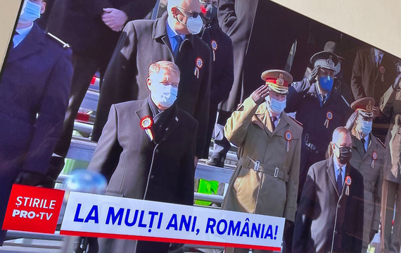 GALERIE FOTO. Cum s-a văzut parada de 1 Decembrie pe TV. Ce posturi nu au transmis evenimentul? 