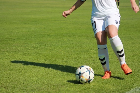 TikTok sponsorizează campionatul feminin UEFA, ocazie cu care va lansa funcţii noi