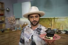 Un fost MasterChef prezintă o nouă emisiune pe TV Paprika. Când începe