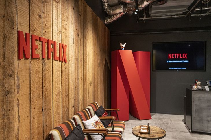 Netflix şi-a lansat un birou la Varşovia, ce va deservi 28 de pieţe din Europa, inclusiv România. Compania anunţă că face angajări în întreaga regiune