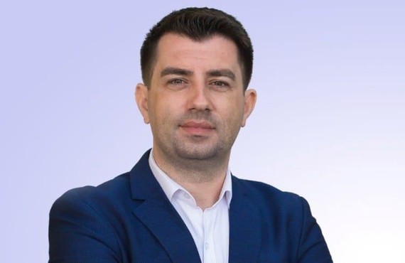 Fostul jurnalist Digi 24  Adrian Cojocaru lansează o agenţie de comunicare şi consultanţă. Despre ce e vorba?