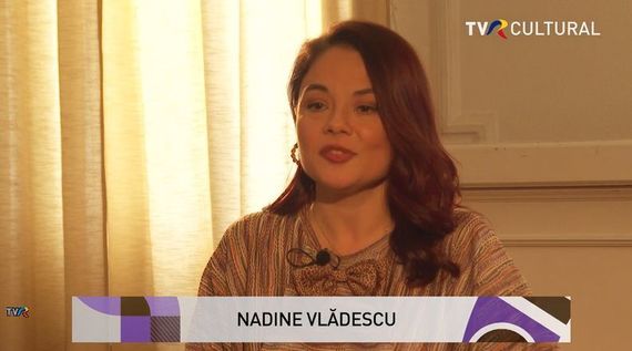 VIDEO. TVR Cultural a început oficial emisia, cu Nadine Vlădescu, jurnalista implicată în scandalul cu Marian Olaianos. Cum arată primele minute din emisie
