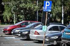 Parcare (doar) cu aprobare. Jurnalişti vor putea folosi parcările gratuite în Bucureşti doar cu acceptul de la Direcţia de Presă din cadrul PMB