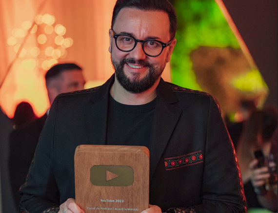 Premiile YouTube: Cătălin Măruţă a câştigat premiul pentru cel mai ascultat podcast românesc. Peste Bobonete şi Morar. LooLoo Kids record absolut: peste suta de milioane de abonaţi