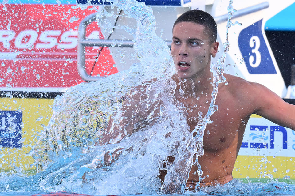 TVR1 trasmette in diretta il campionato nazionale di nuoto.  Partecipa David Popovici