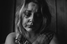 Scrisoare deschisă către mass-media: evitaţi formulări ca "şi-a făcut felul". Se cere mediatizarea responsabilă a cazurilor de suicid. Apel către CNA