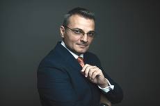 Mihai Rădulescu, în echipa Dosar România de la TVR 1 – Sezon nou, la 10 ani de la debut, cu schimbări de format